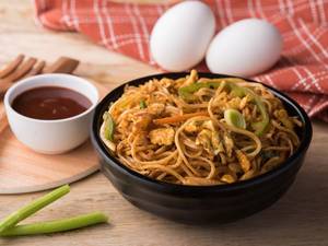 Egg Schezwan Noodles