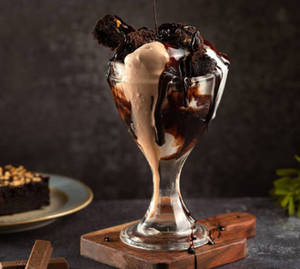 Chocolate Brownie Sundae