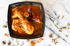 Chef's Special Miti Handi Chicken