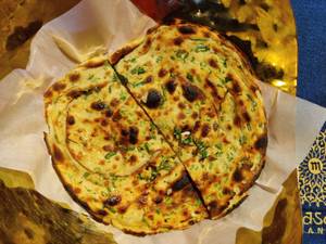 Dhaniya Hari Mirch Ka Parantha