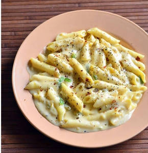 Creamy White Sauce Pasta