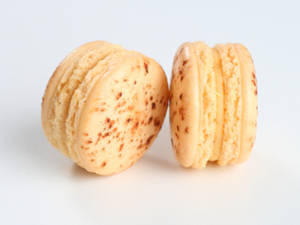 Salty Caramel Macaron