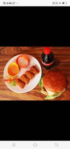 Chicken Burger + Chicken Nuggets [6 Pieces] Coke [250 Ml]