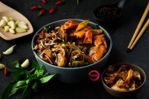 Yaki Basil Soba Noodles + Thai Grilled Chicken .