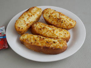 Cheese Onion Garlic Bread