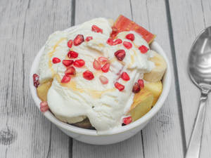 Vanilla Ice Cream Fruit Salad 