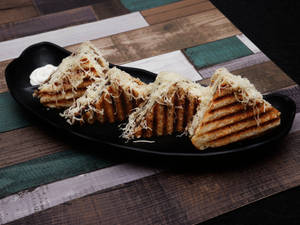 Chocolate Cheese Sandwich