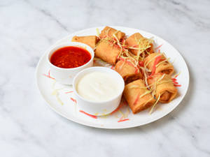 Veg Spring Roll (2 Pcs)