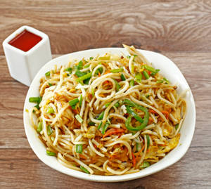 CHICKEN NOODLES