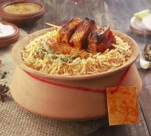 Special Paneer Tikka Pot Biryani 