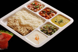 Bhindi Masala Thali