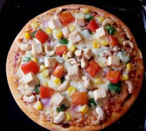 Kaju Paneer Pizza