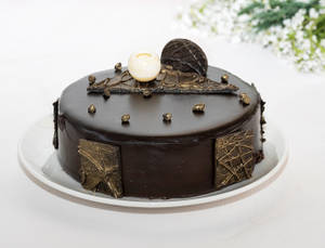 Eggless Chocolate Truffle Cake (500 gms)
