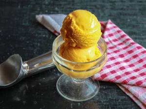 Fresh Mango Ice cream (450 ml)