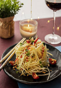 Som Tam (thai Papaya Salad)