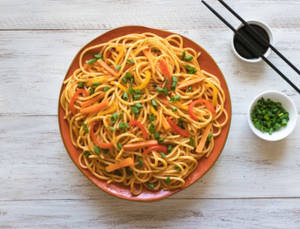 Veg Hakka Noodles