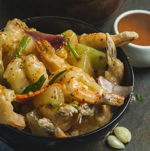 Chilli Honey Prawn (8 Pcs)