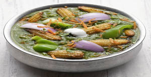 Baby Corn Green Masala
