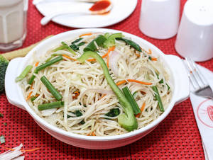 Veg Hakka Noodles