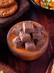 Keto Chocolate Fat Bombs                                        