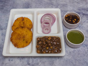 Aloo Tikki Chana (2 Pcs)
