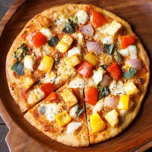 Paneer veg cheese pizza