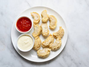 Chicken Momos (10 Pcs)