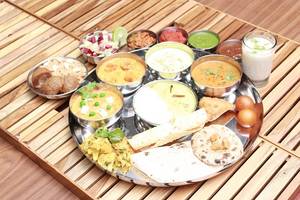 Shikhar Mini Veg Thali
