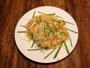 Veg Hakka Noodles