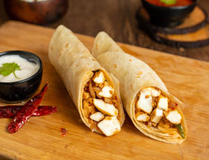 Chicken Tikka Roll  (2 Pcs)