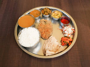 Fish Curry Thali (Normal)