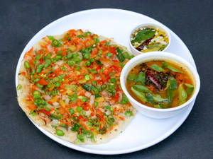 Butter Onion Paneer Uttapam