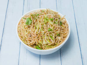 Veg Hakka Noodles