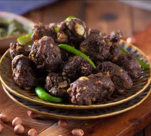 Kuttu Ke Pakore                               