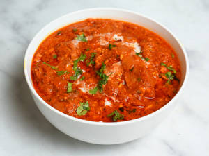Special Chaap Butter Masala + 6 Roomali