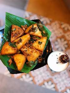 Idli Wedges Crisp Tossed in Blend of Spices