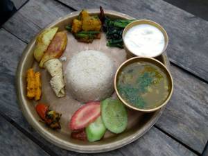 Aakhol Mini Chicken Thali