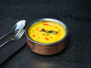 Lasooni Dal Tadka