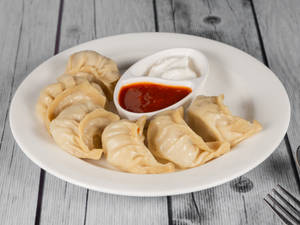 Chicken Steamed Momos (6 Pcs)