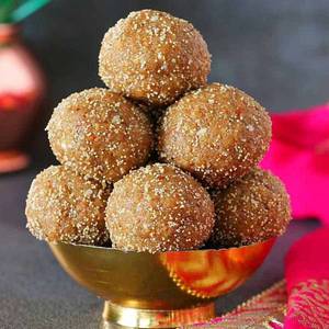 CHURMA LADDU