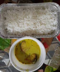 Hot Rice With Rui Fish Curry