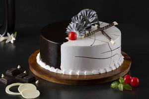 Choco Vanilla Cake