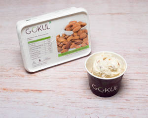 Roasted Almond Ice cream (500 gm Pack)
