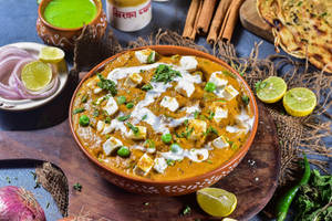 Matar Paneer