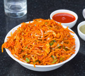 Schezwan Chicken Noodles