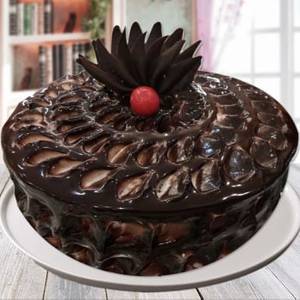 Creamy Chocolate Fudge Cake 1.5lbs