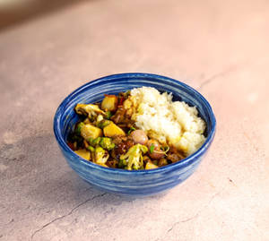 Broccoli, Shiitake & Water Chestnut Rice Bowl
