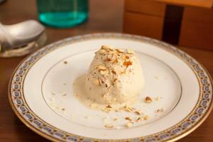 Coffee Cinnamon and Roasted Almond Ice cream