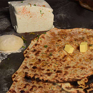 Cheese Naan 