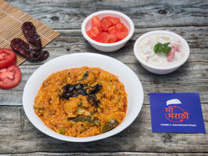 Masala Dal Khichdi Ani Raita